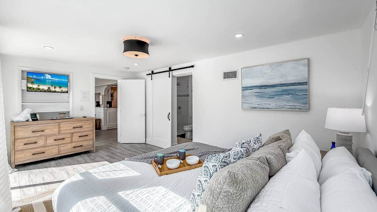 Photo of Bedroom in Lauderdale-by-the-Sea
