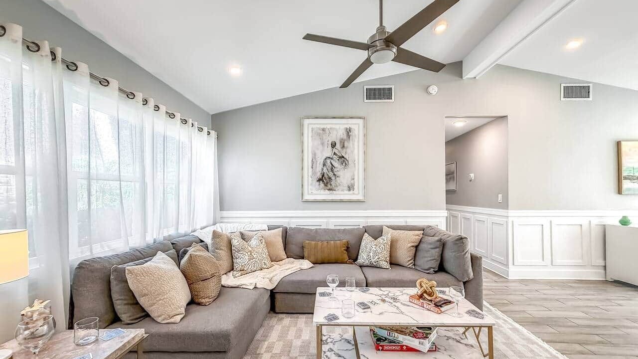 Photo of Livingroom in Lauderdale-by-the-Sea