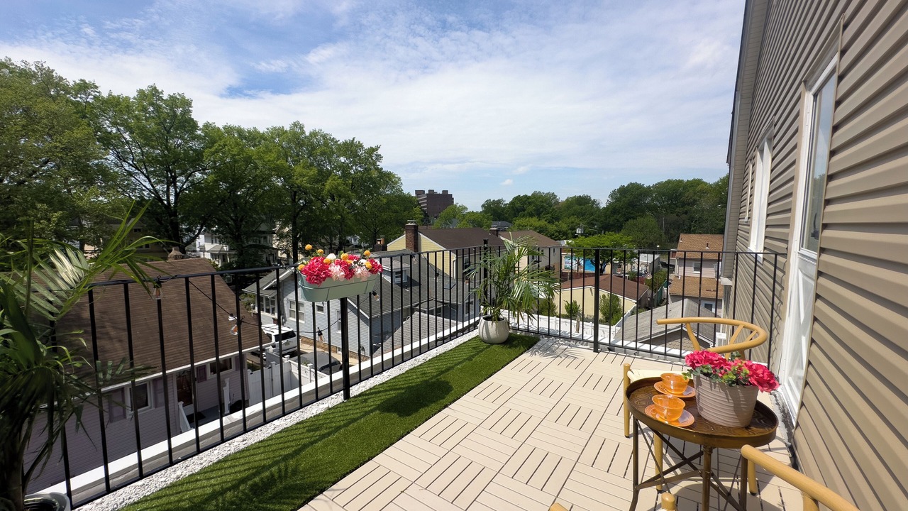 Photo of Patio Balcony in Forest Hill