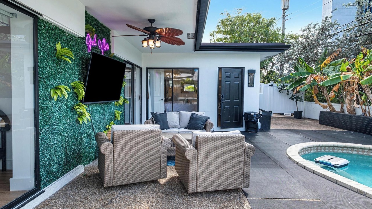 Photo of Patio Balcony in Imperial Point