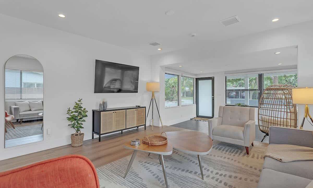 Photo of Livingroom in Coral Shores