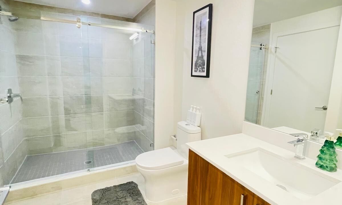 Photo of Bathroom in Flagami