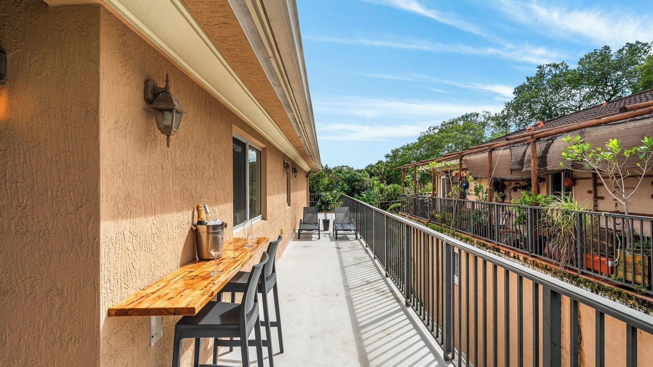 Photo of Patio Balcony in River Oaks