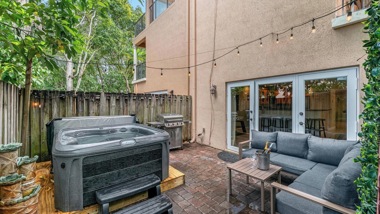 Photo of Outdoor in River Oaks