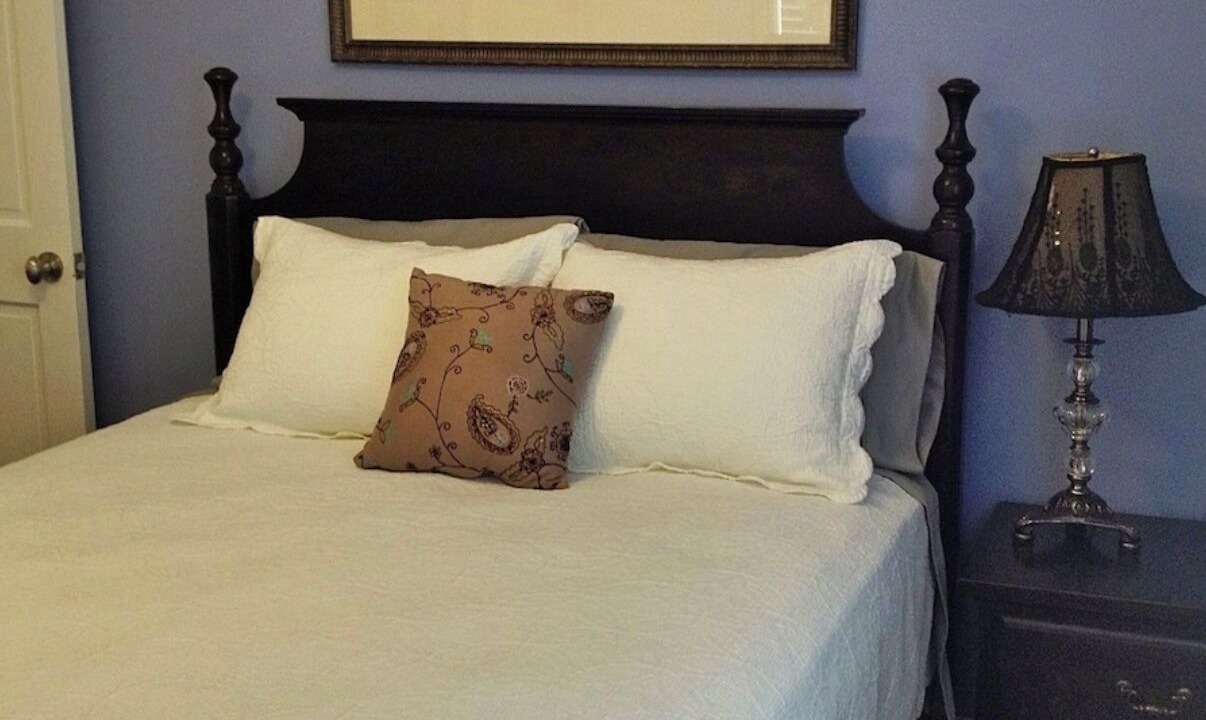Photo of Bedroom in Hollywood