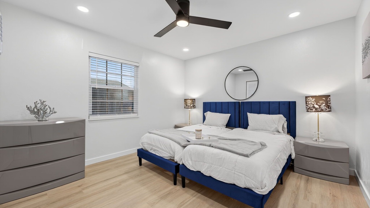 Photo of Bedroom in Tropic Isle