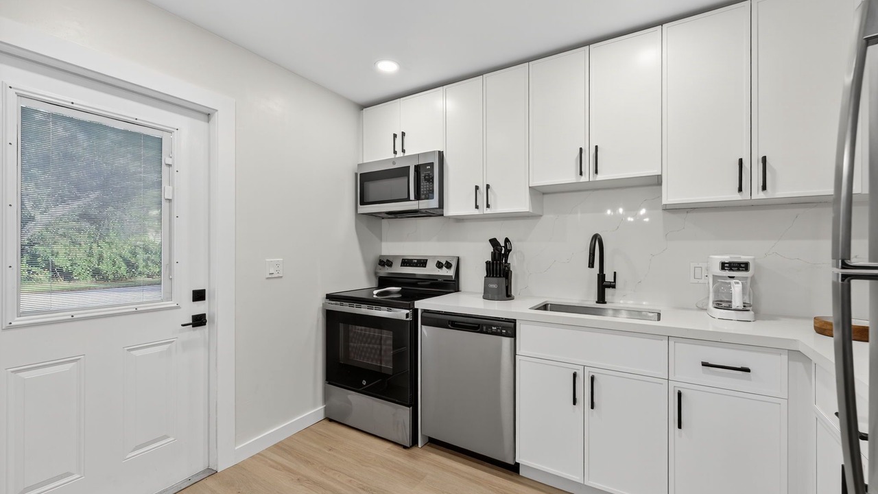 Photo of Kitchen in Tropic Isle