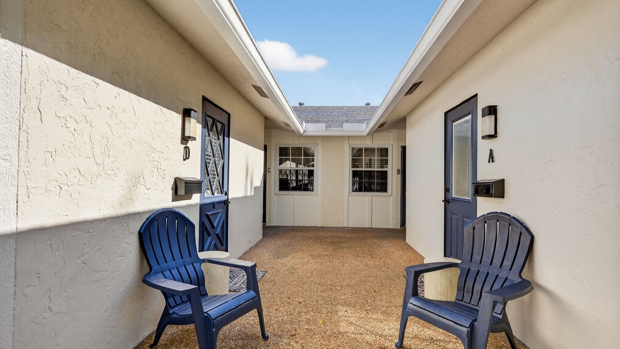 Photo of Patio Balcony in Tropic Isle
