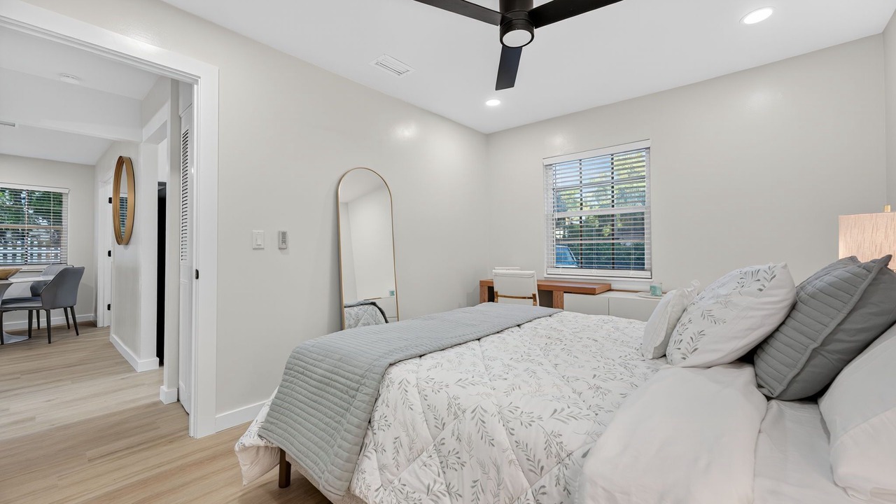 Photo of Bedroom in Tropic Isle