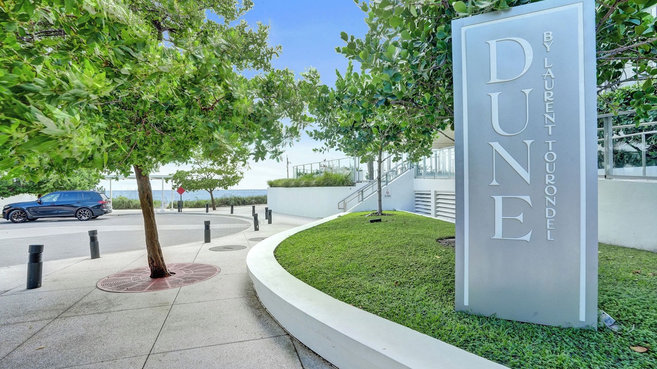 Photo of Outdoor in Dolphin Isles