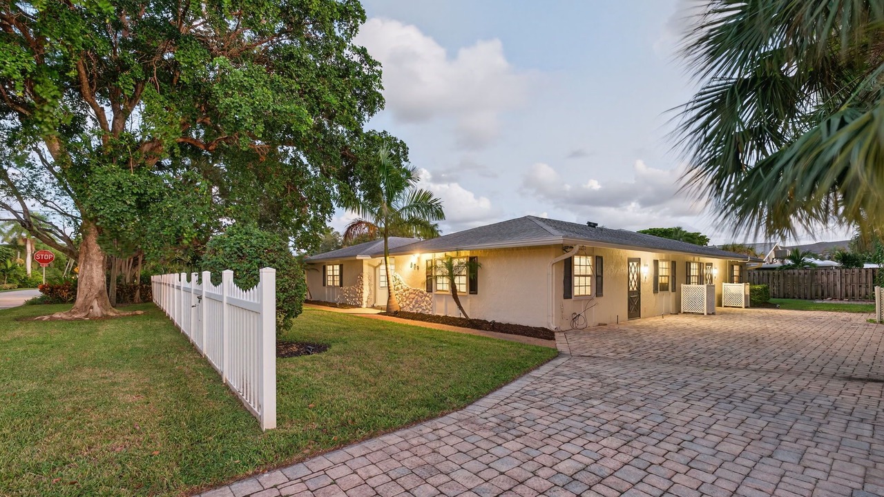 Photo of Outdoor in Tropic Isle