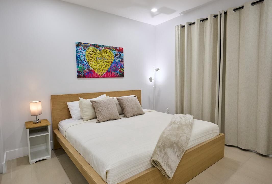 Photo of Bedroom in Allapattah