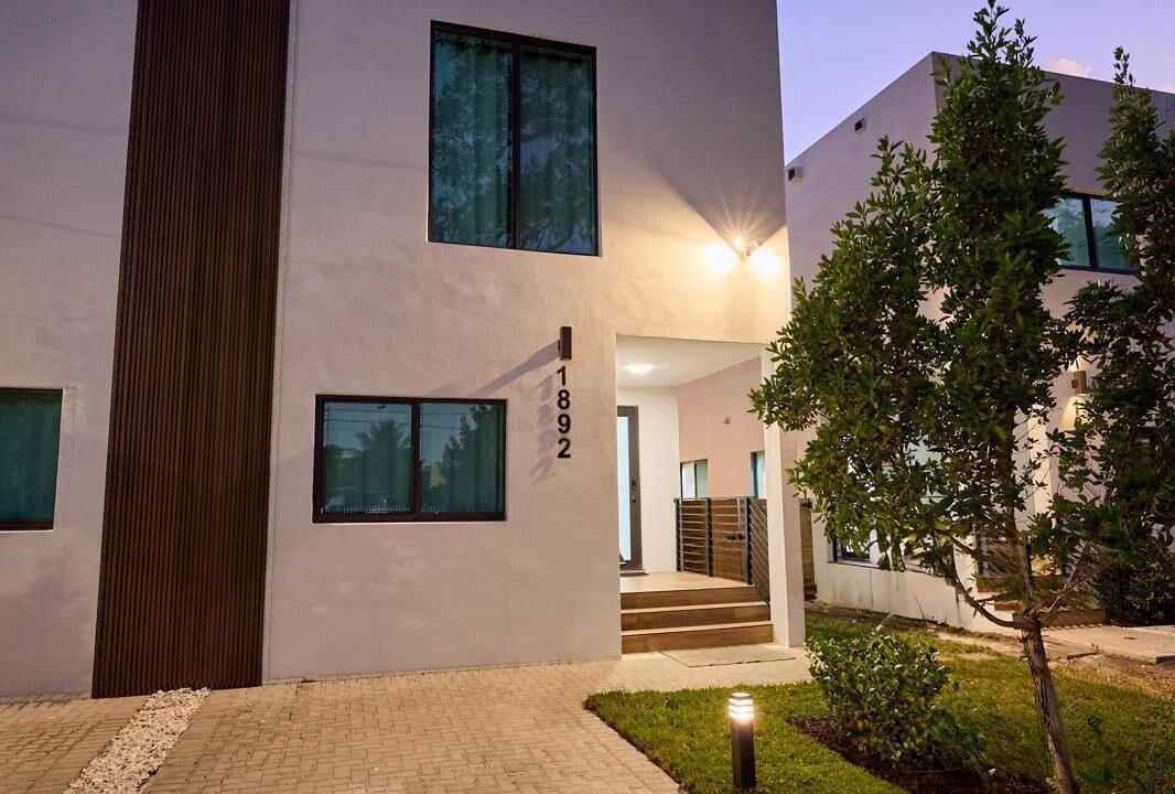Photo of Outdoor in Allapattah
