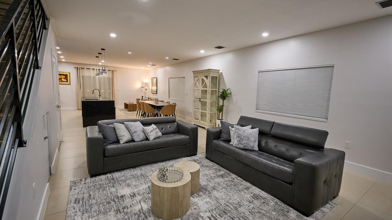 Photo of Livingroom in Allapattah