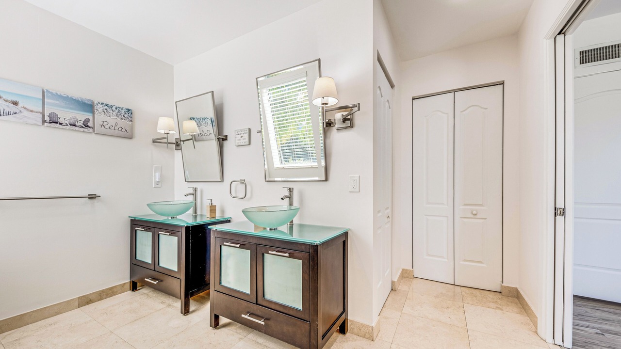 Photo of Bathroom in North Beach