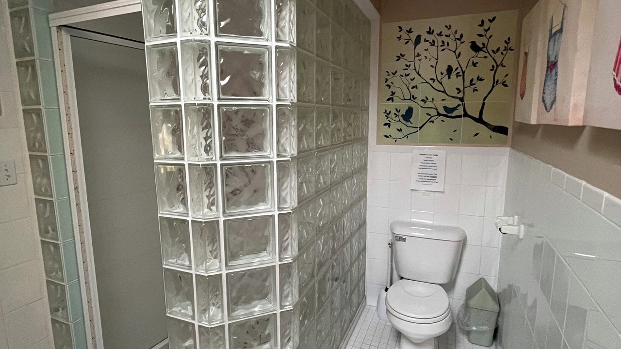 Photo of Bathroom in Green Creek