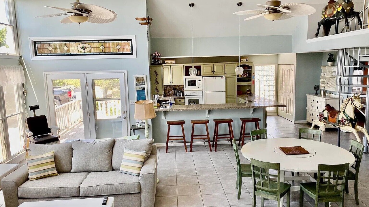 Photo of Livingroom in Green Creek