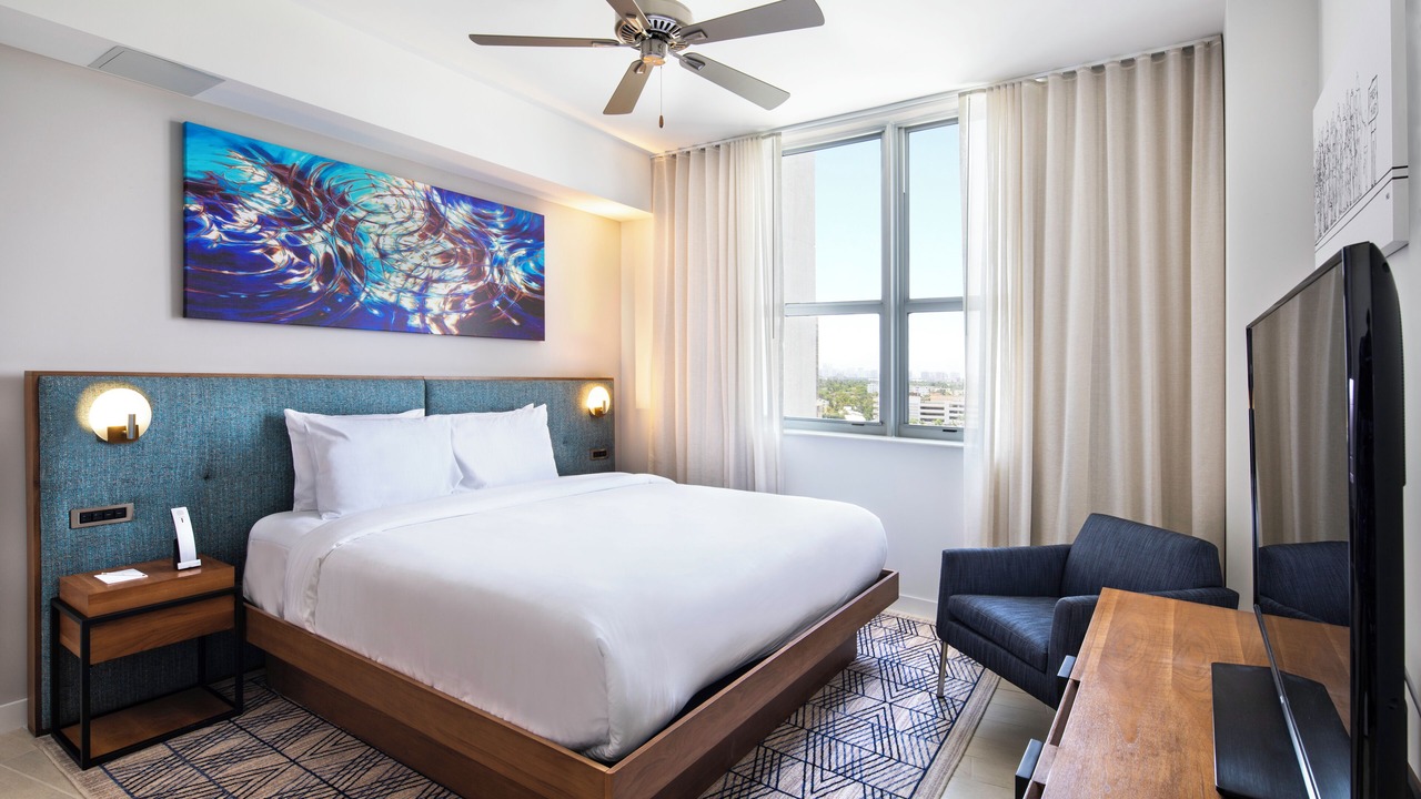 Photo of Bedroom in Downtown Hollywood