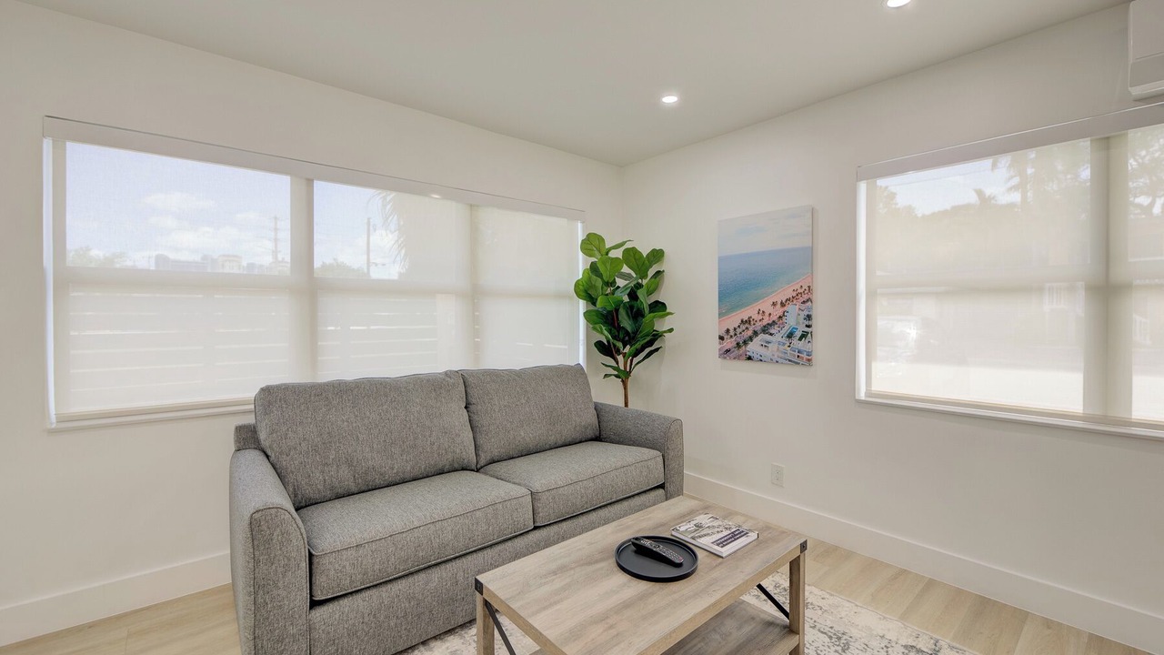 Photo of Livingroom in Sailboat Bend