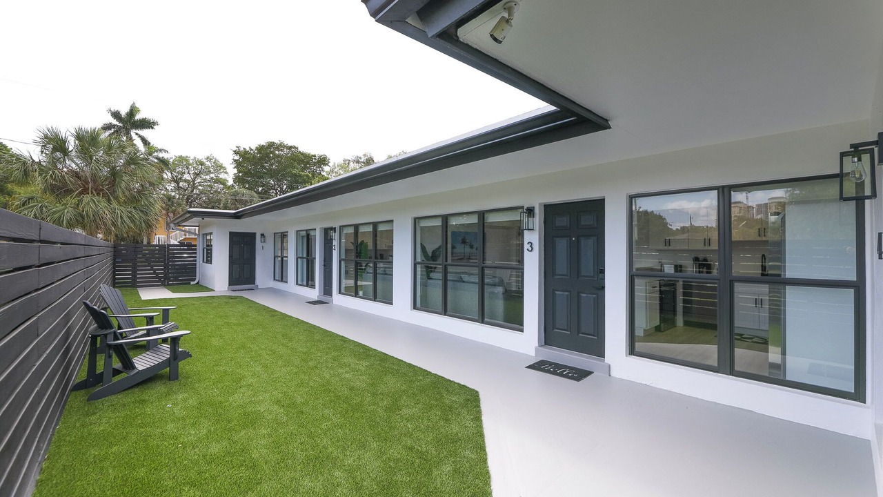 Photo of Patio Balcony in Sailboat Bend