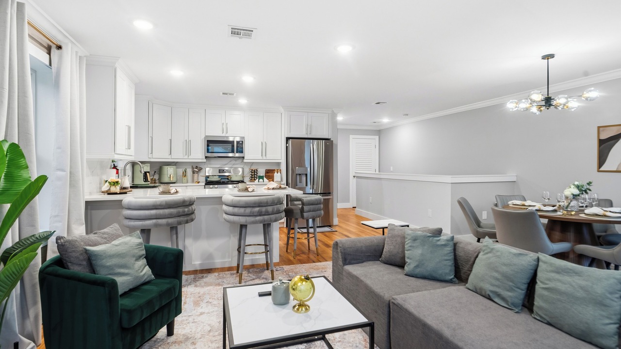 Photo of Livingroom in Newark