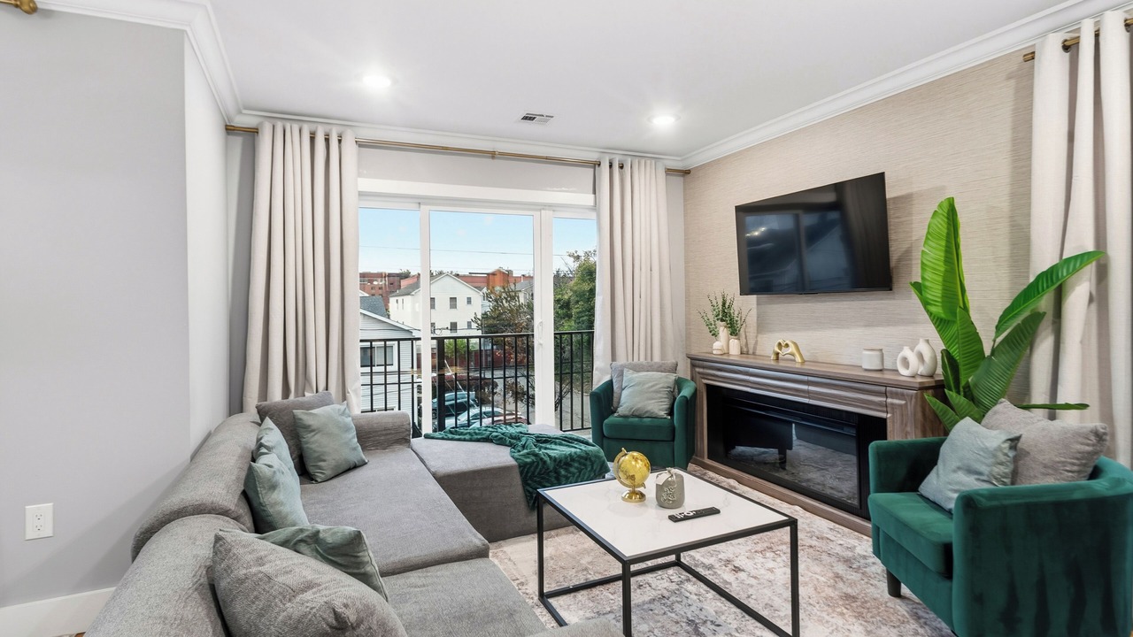 Photo of Livingroom in Newark