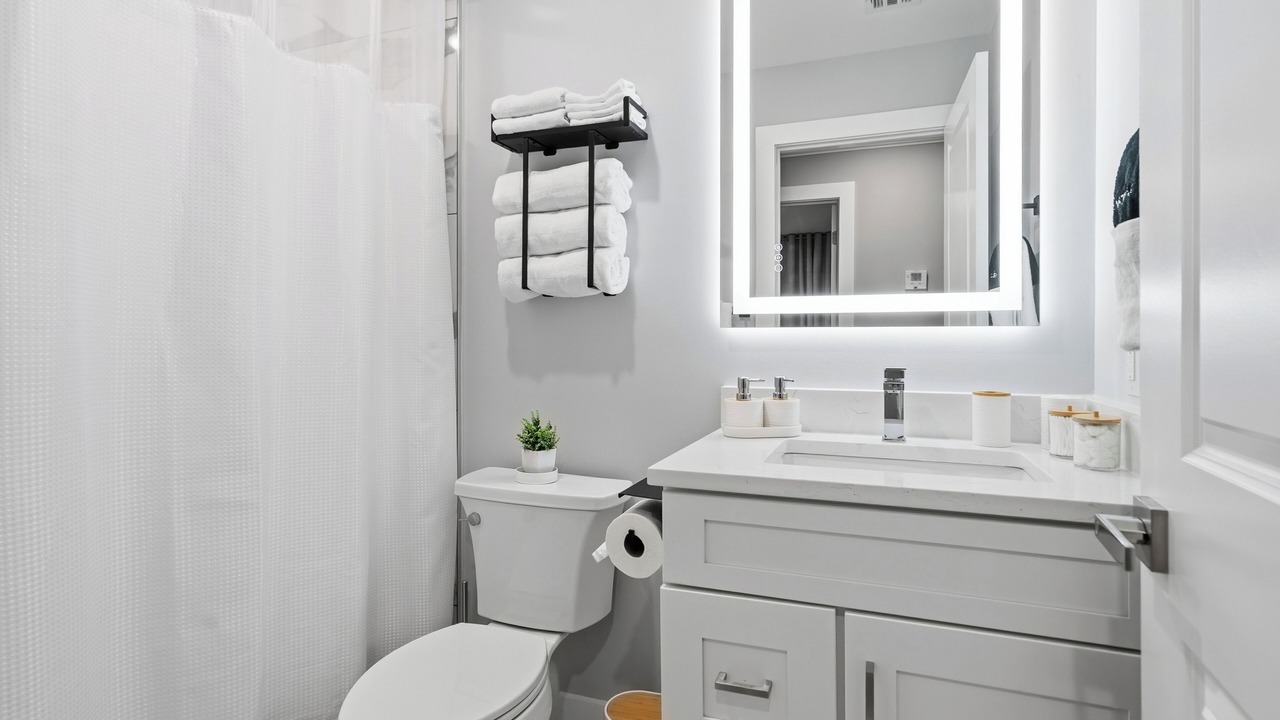 Photo of Bathroom in Newark