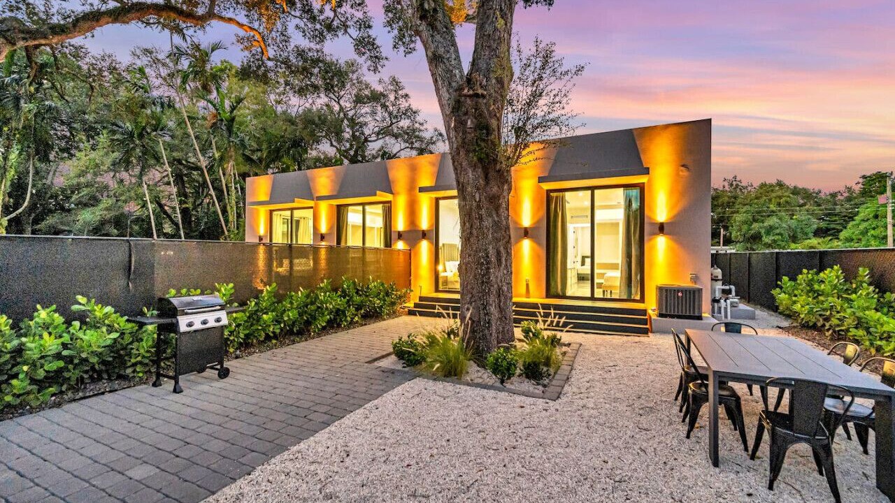 Photo of Outdoor in North Miami