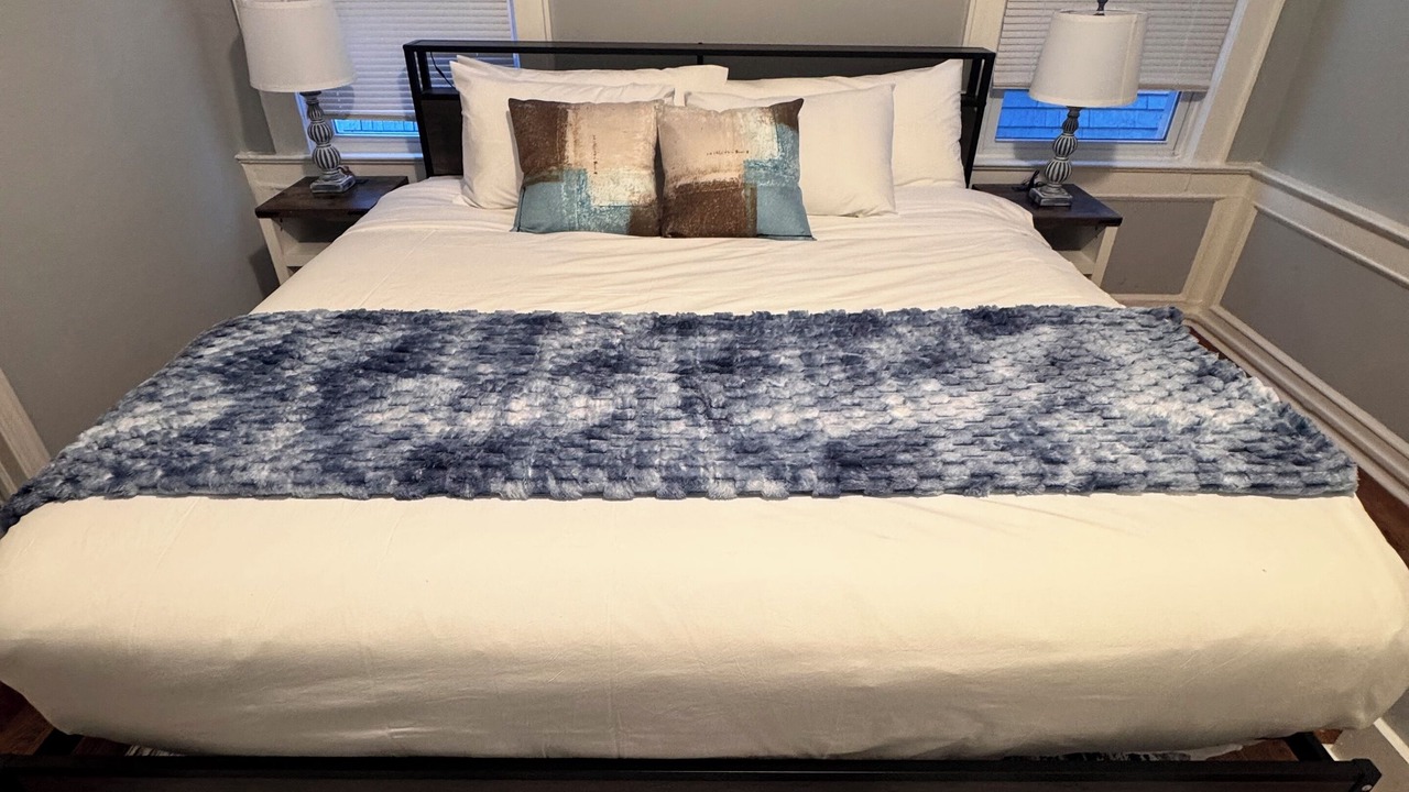 Photo of Bedroom in Lower Vailsburg