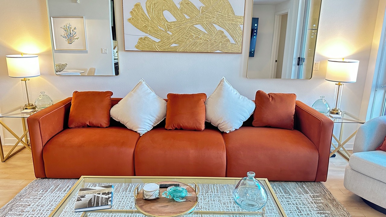 Photo of Livingroom in Downtown