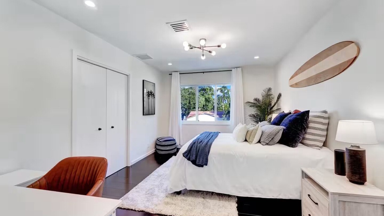 Photo of Bedroom in Seven Isles