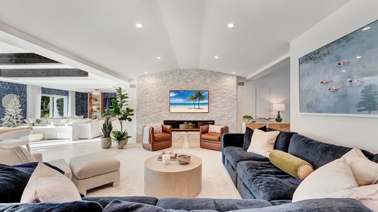Photo of Livingroom in Seven Isles