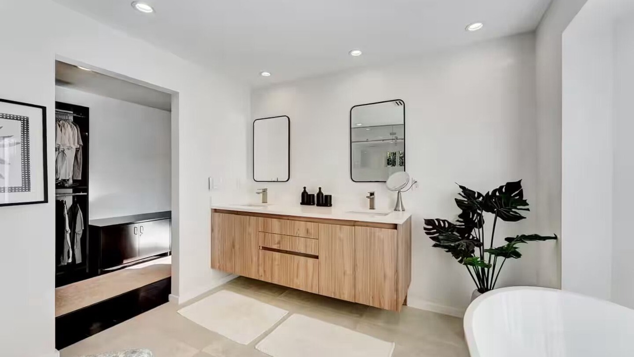 Photo of Bathroom in Seven Isles