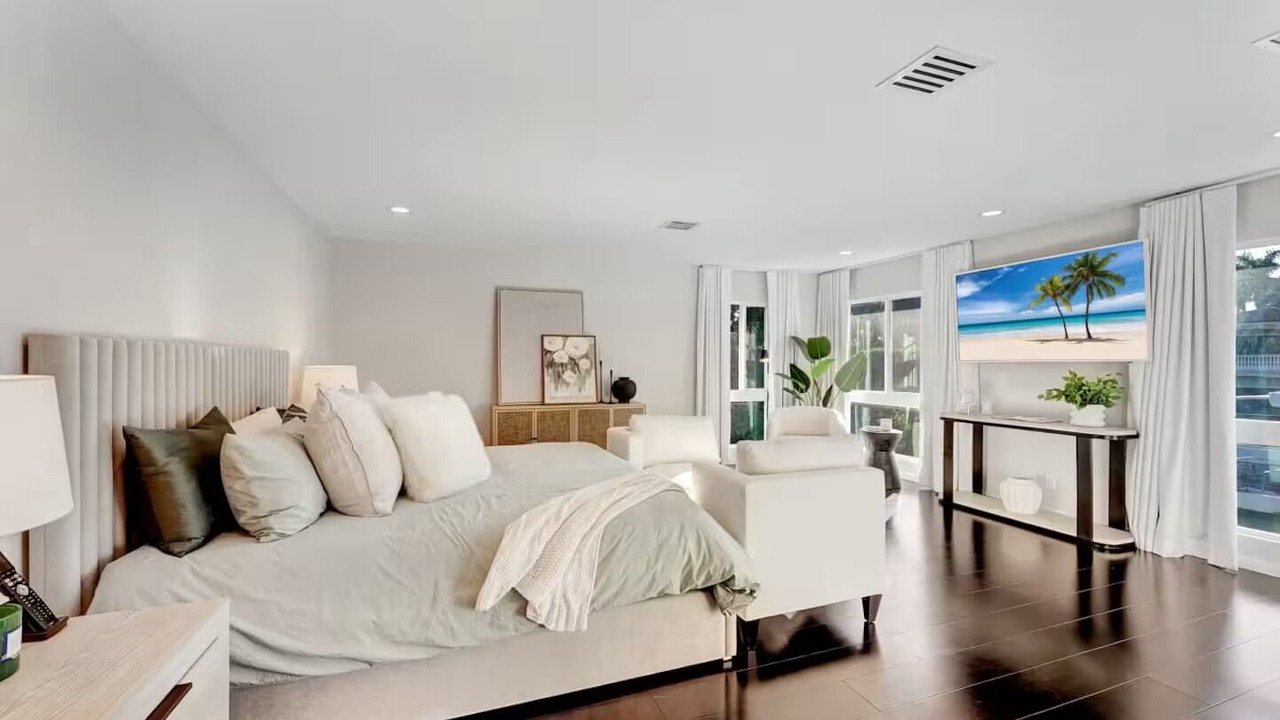 Photo of Bedroom in Seven Isles