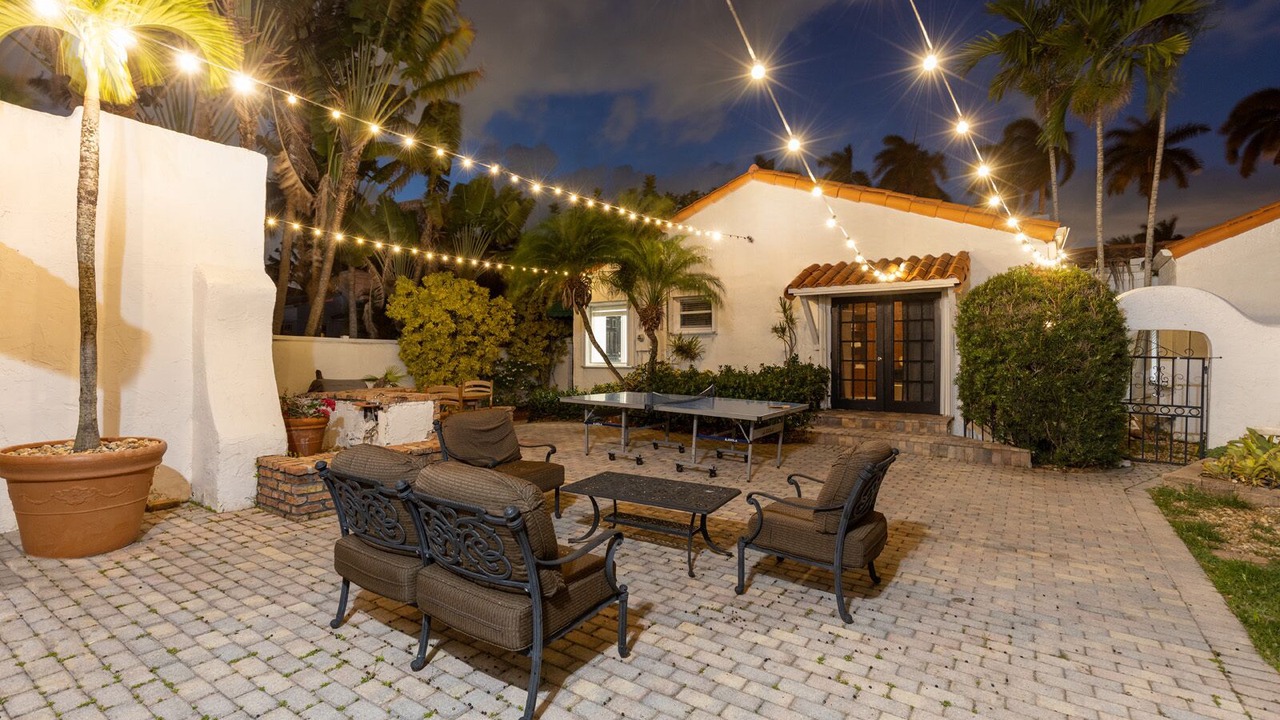 Photo of Patio Balcony in South Lake