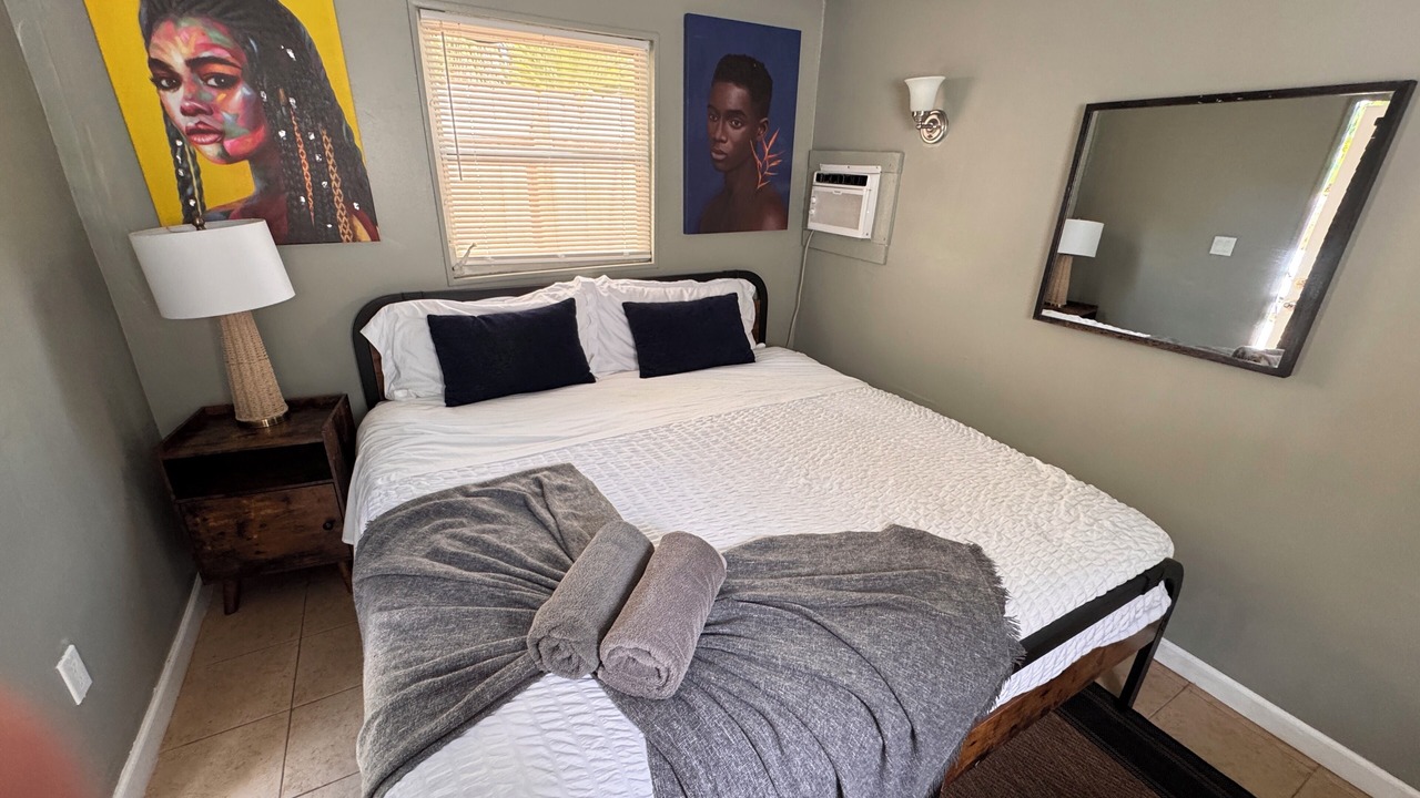 Photo of Bedroom in Wilton Manors