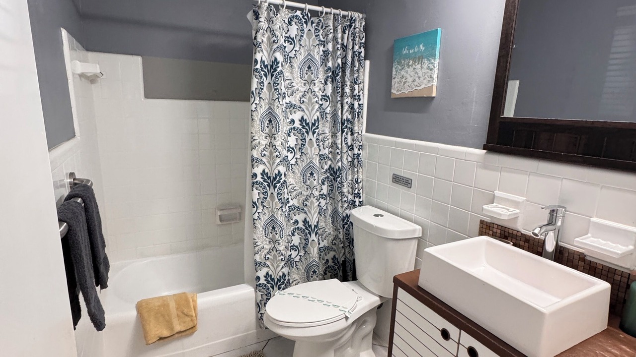 Photo of Bathroom in Wilton Manors