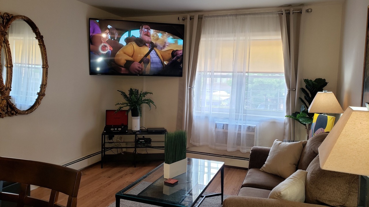 Photo of Livingroom in West Bronx