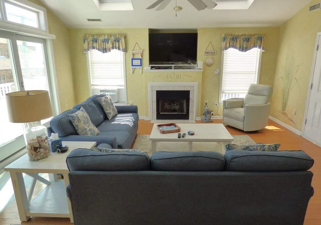Photo of Livingroom in North End