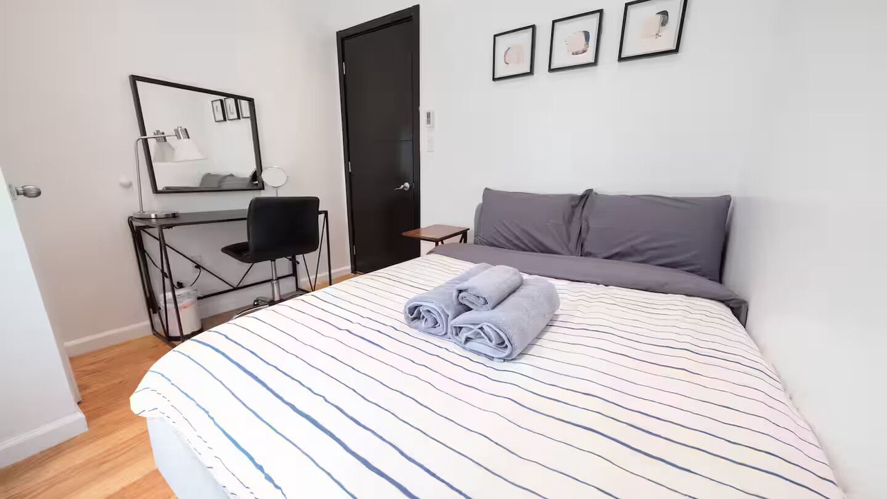 Photo of Bedroom in Manhattan Valley