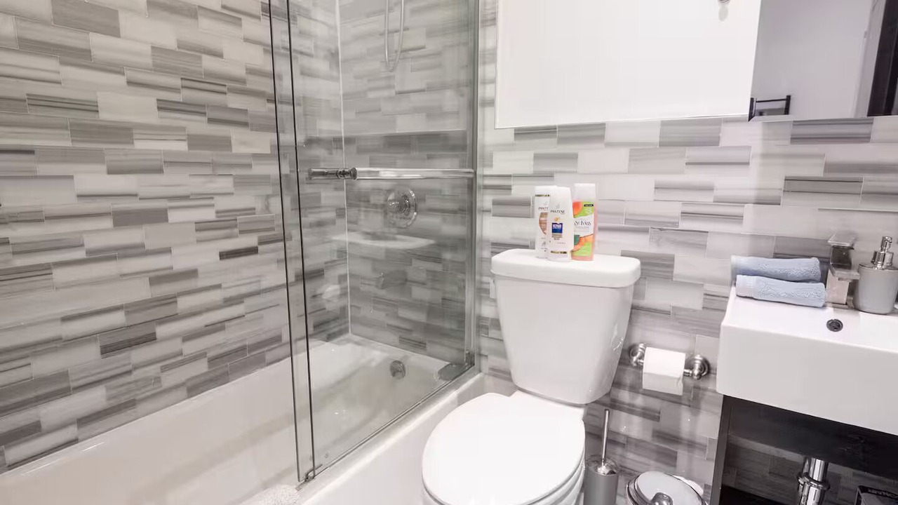 Photo of Bathroom in Manhattan Valley