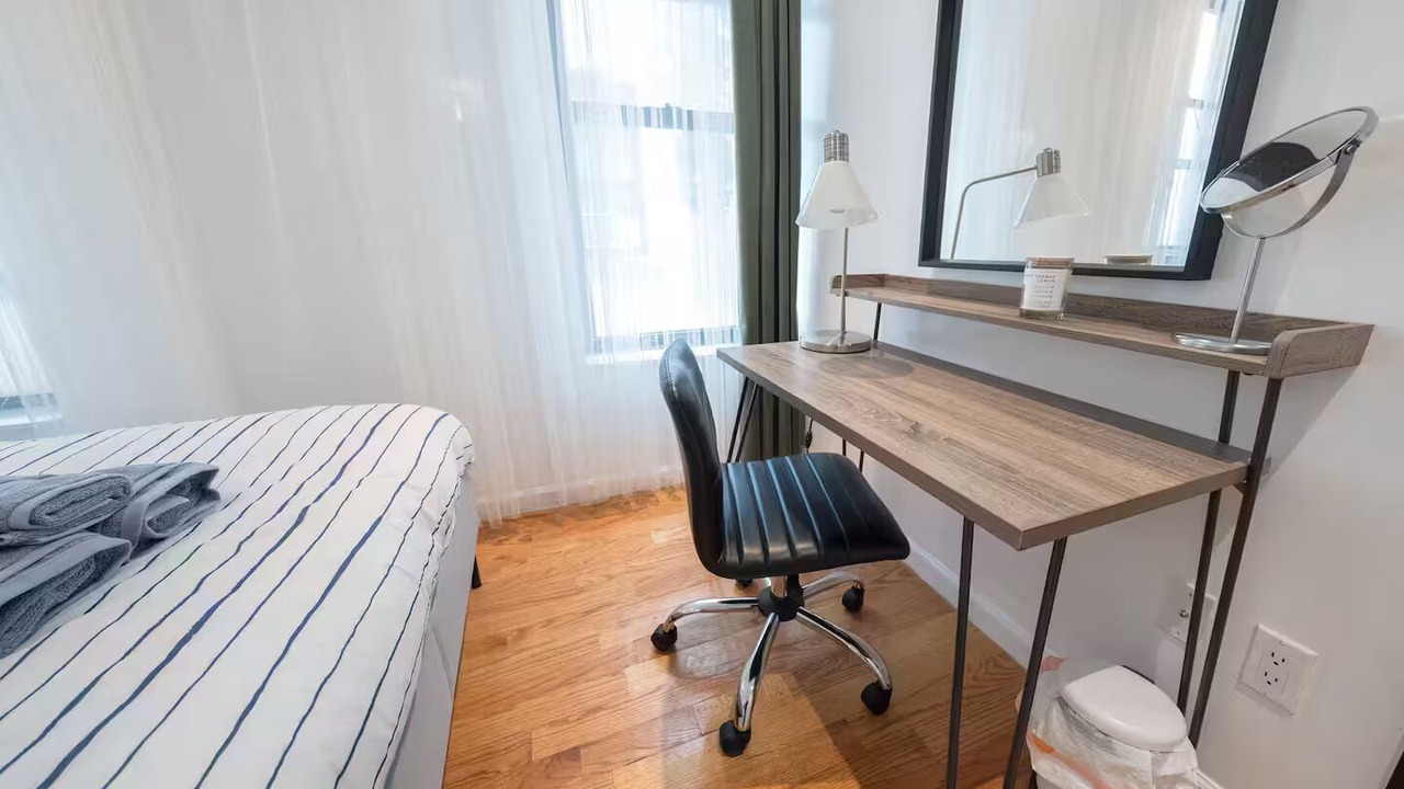Photo of Bedroom in Manhattan Valley
