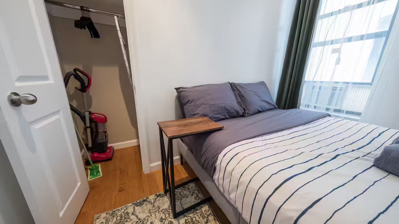 Photo of Bedroom in Manhattan Valley