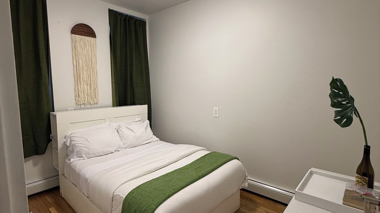Photo of Bedroom in Manhattan Valley