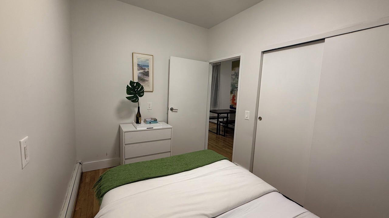 Photo of Bedroom in Manhattan Valley