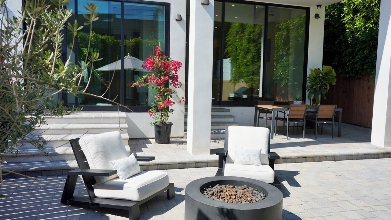 Photo of Patio Balcony in Fairfax District