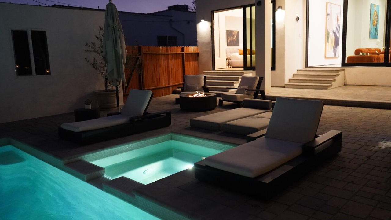 Photo of Outdoor in Fairfax District