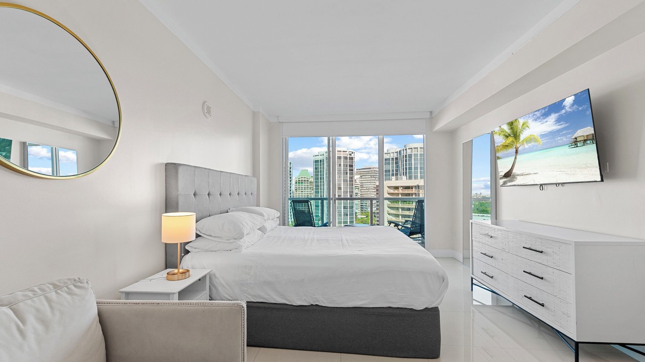 Photo of Bedroom in Coconut Grove