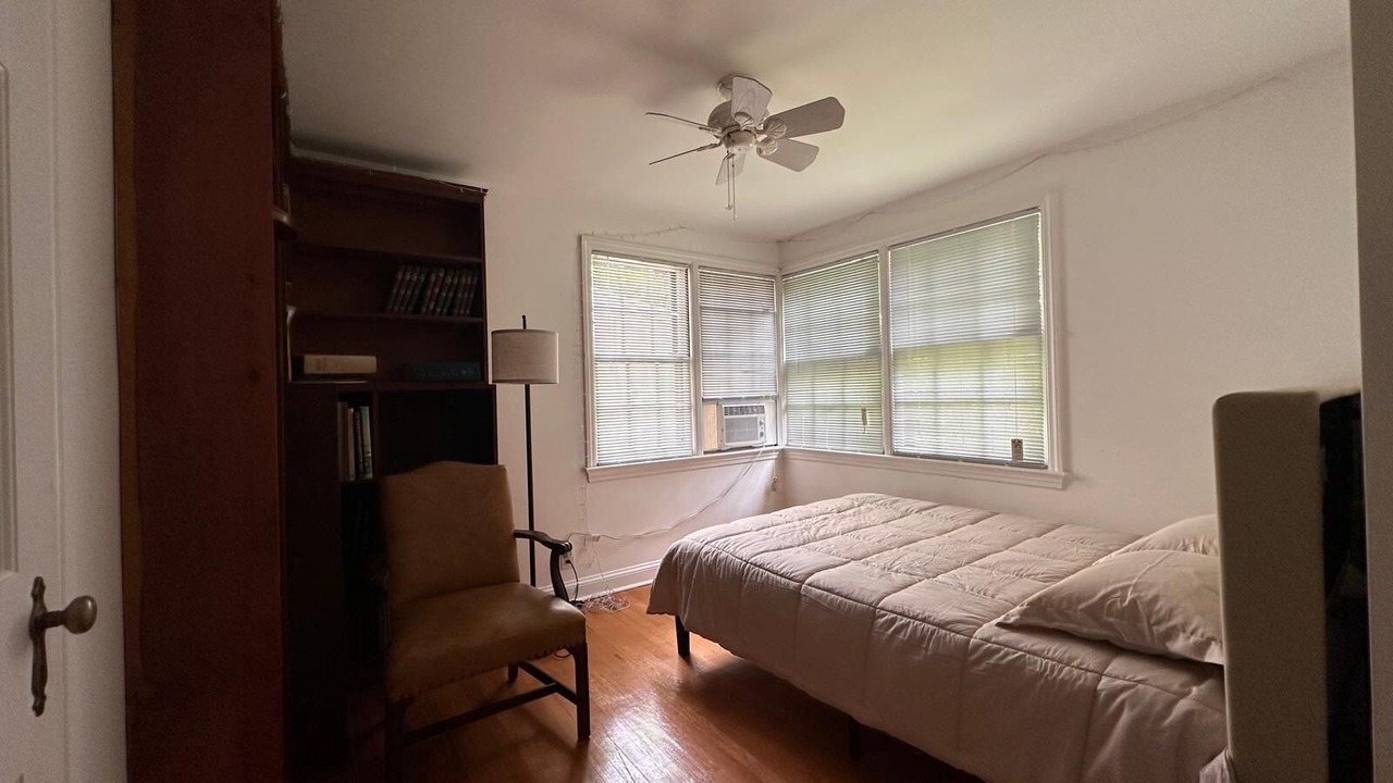 Photo of Bedroom in Englewood