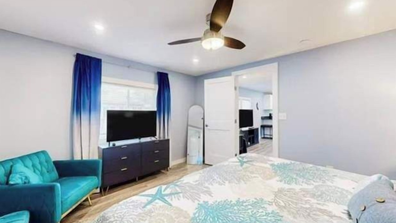 Photo of Bedroom in Frankford
